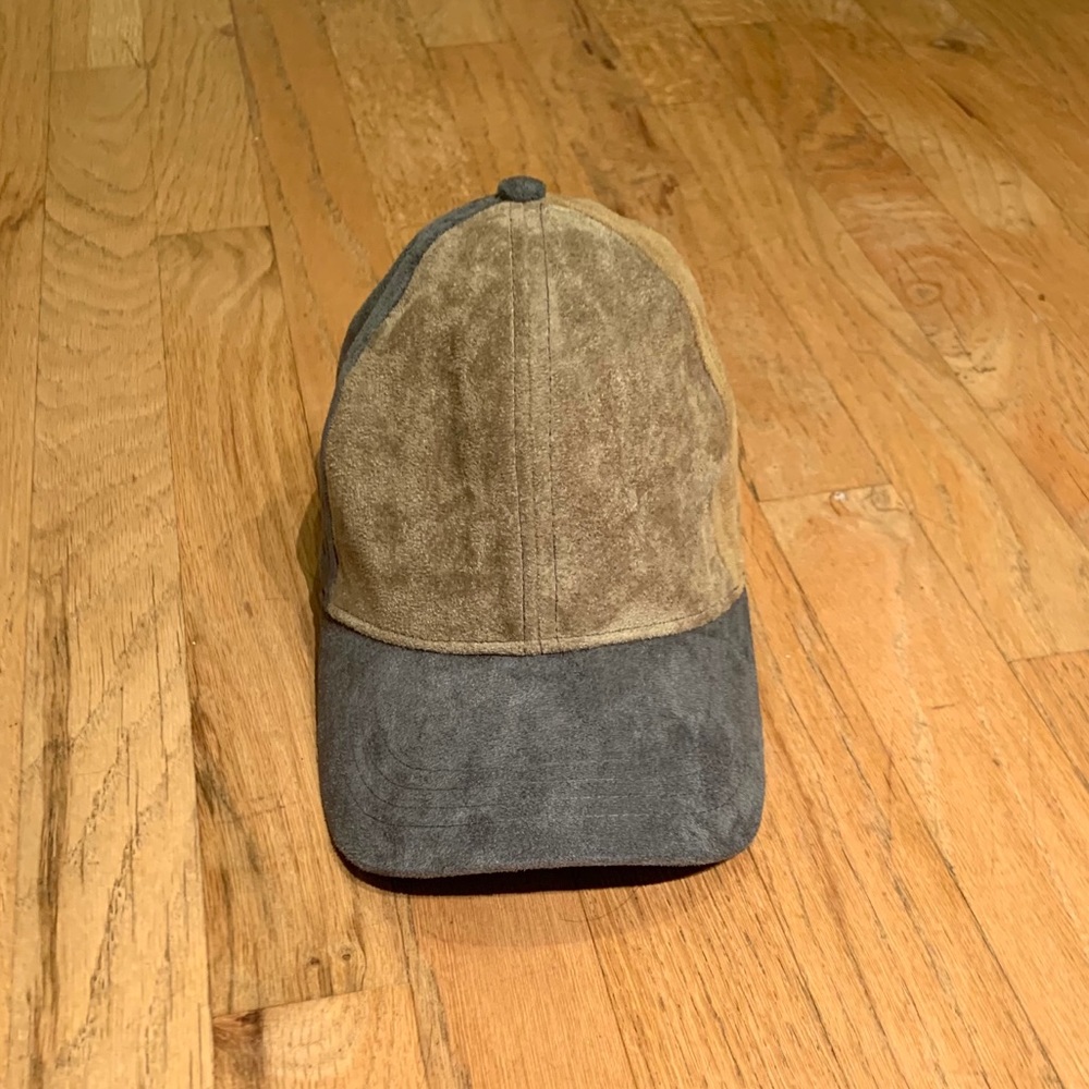 Adjust stylish baseball cap